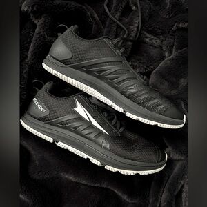 ALTRA
WOMEN'S ALTRA SOLSTICE XT 2